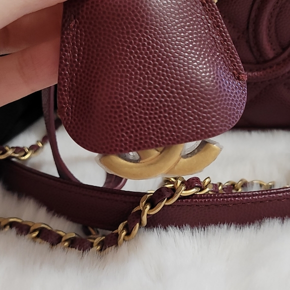 Filigree Vanity Case Quilted Caviar Small - Picture 5 of 7